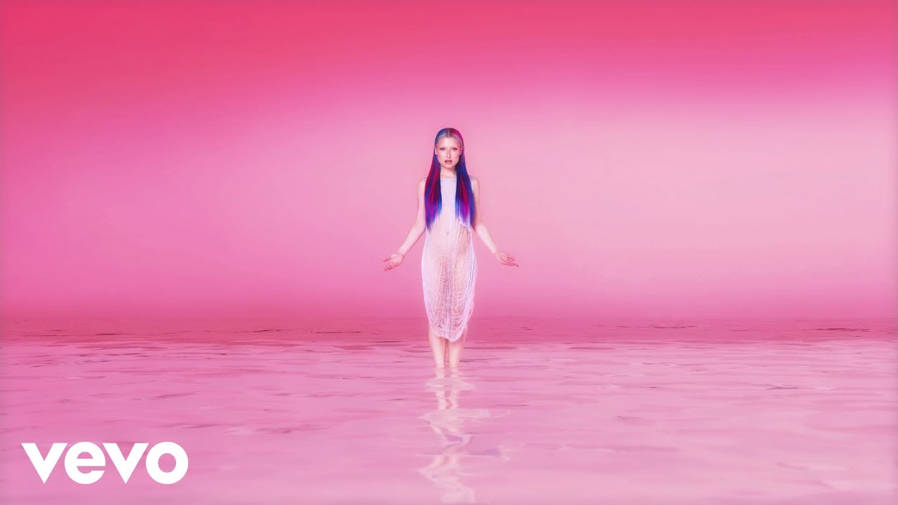 Sofia Coll - COLOR ACUARELA (Lyric Video)