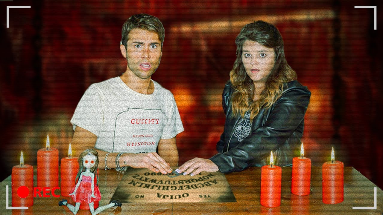 TAVOLA OUIJA CON LA BAMBOLA VOODOO | GIANMARCO ZAGATO