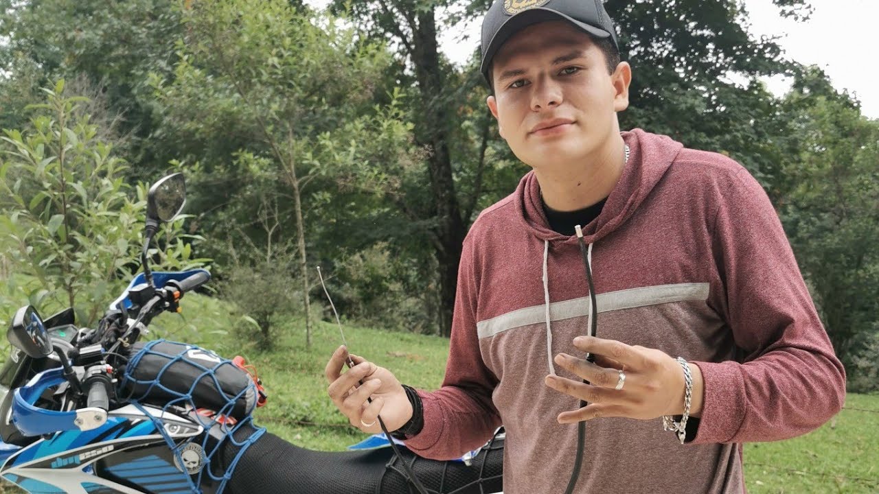 COMO CAMBIAR EL CHICOTE DEL ACELERADOR A UNA MOTO CARBURADA?/DM 200 Y DM 250