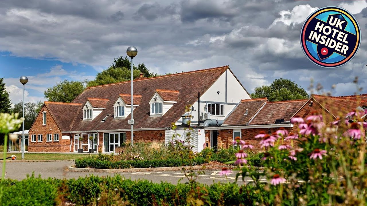 Kingfisher Park | Milton Keynes, United Kingdom | Hotel Review 🌟