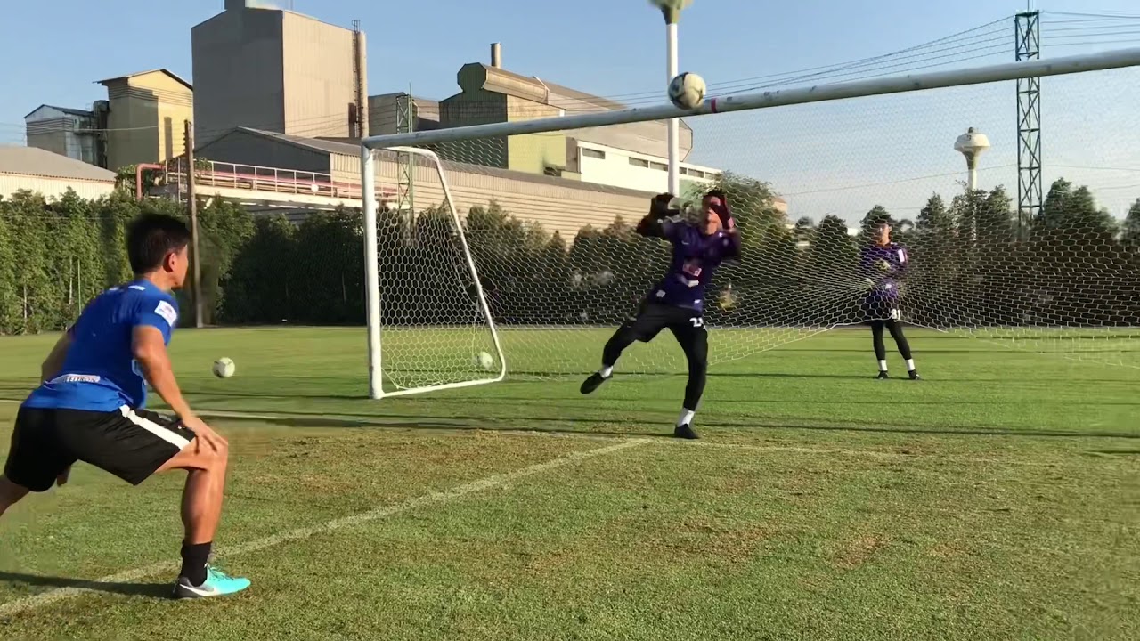 Goalkeeper training technical