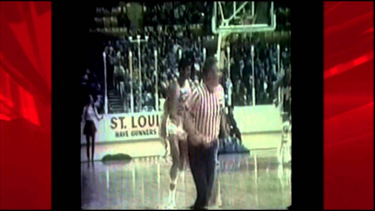 Marvin Barnes with the St Louis Spirits of the ABA