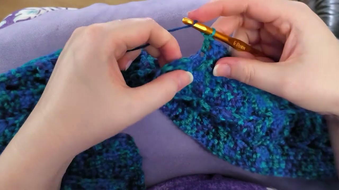 Relaxing crochet with me - perfect fall poncho -part 4