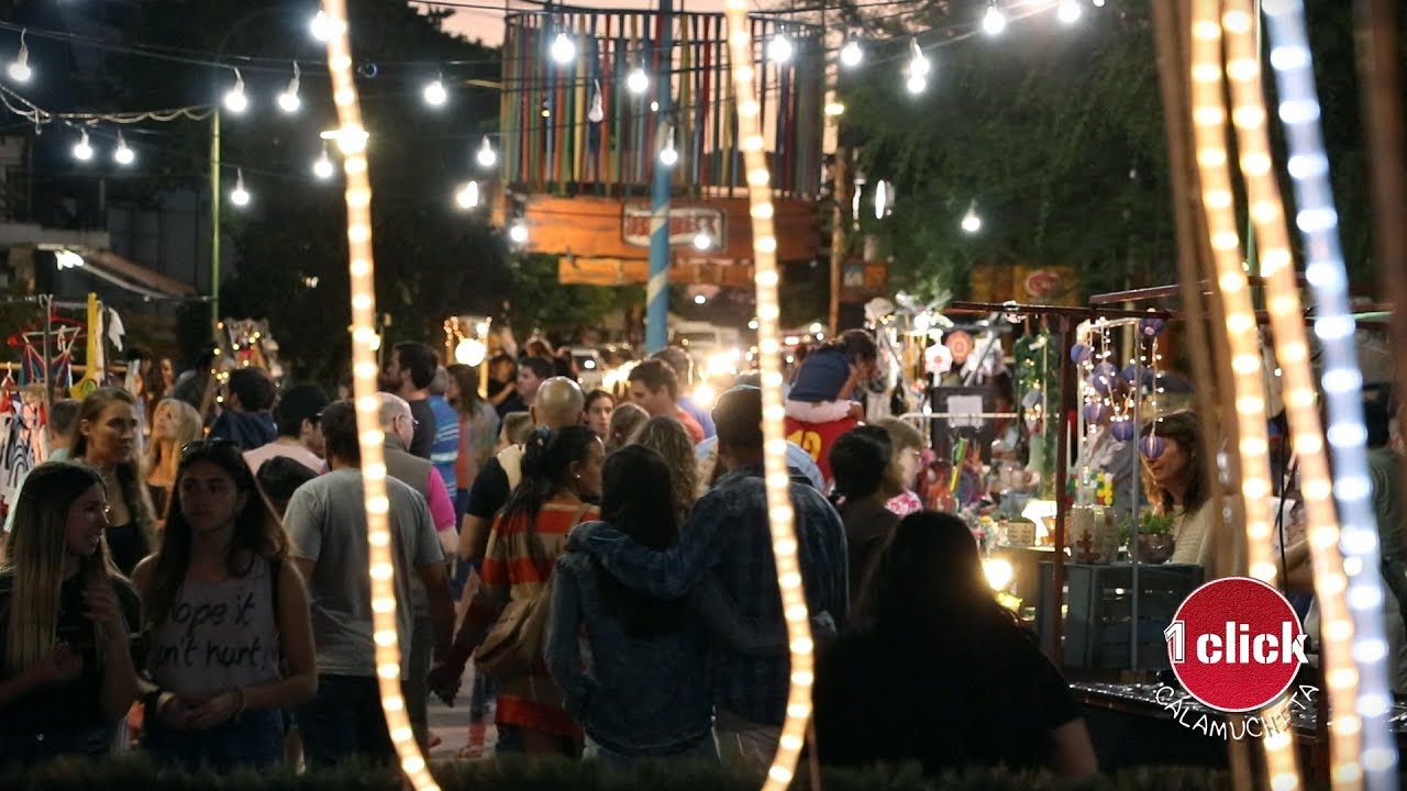 LA FERIA NAVIDEÑA de VILLA GENERAL BELGRANO