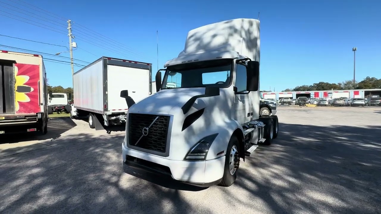 2020 Volvo VNR crank and run 