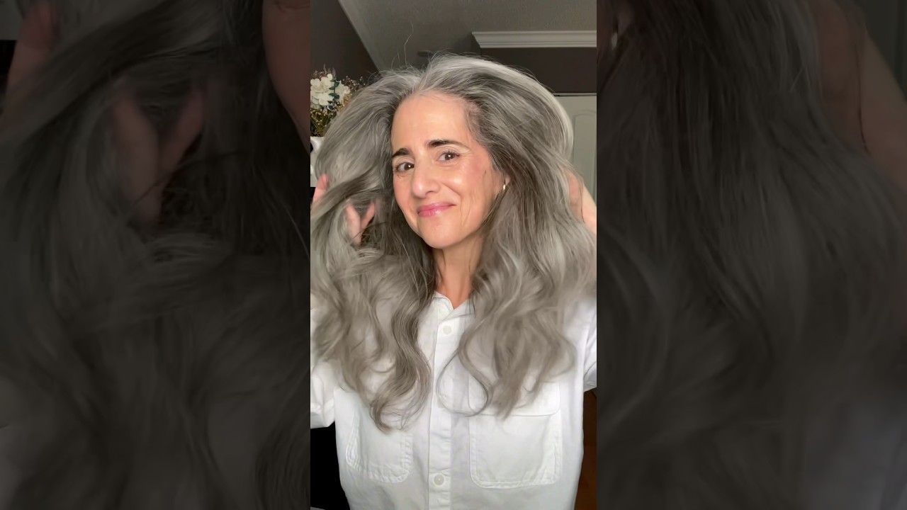 The best tip for beautiful shiny gray silver hair 👩&zwj;🦳💜 Plaine Products Purple Shampoo