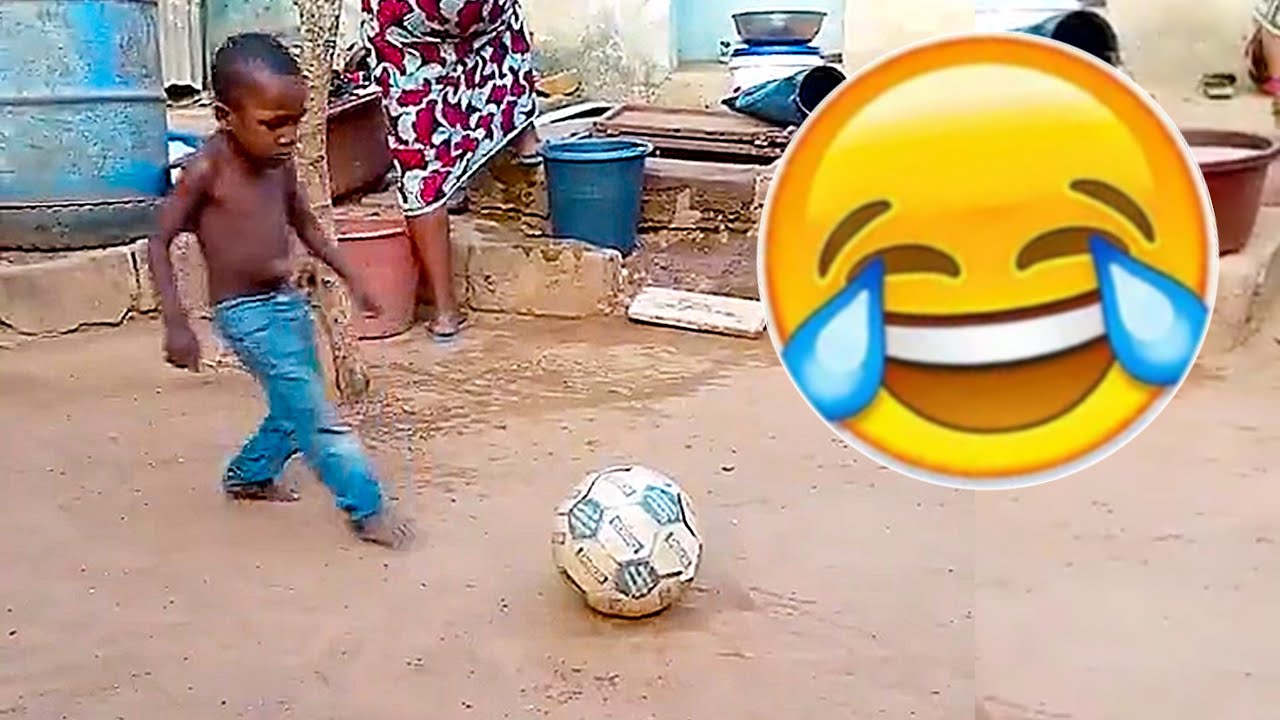FUNNY FOOTBALL SKILLS 🤣 MAMA ÁFRICA