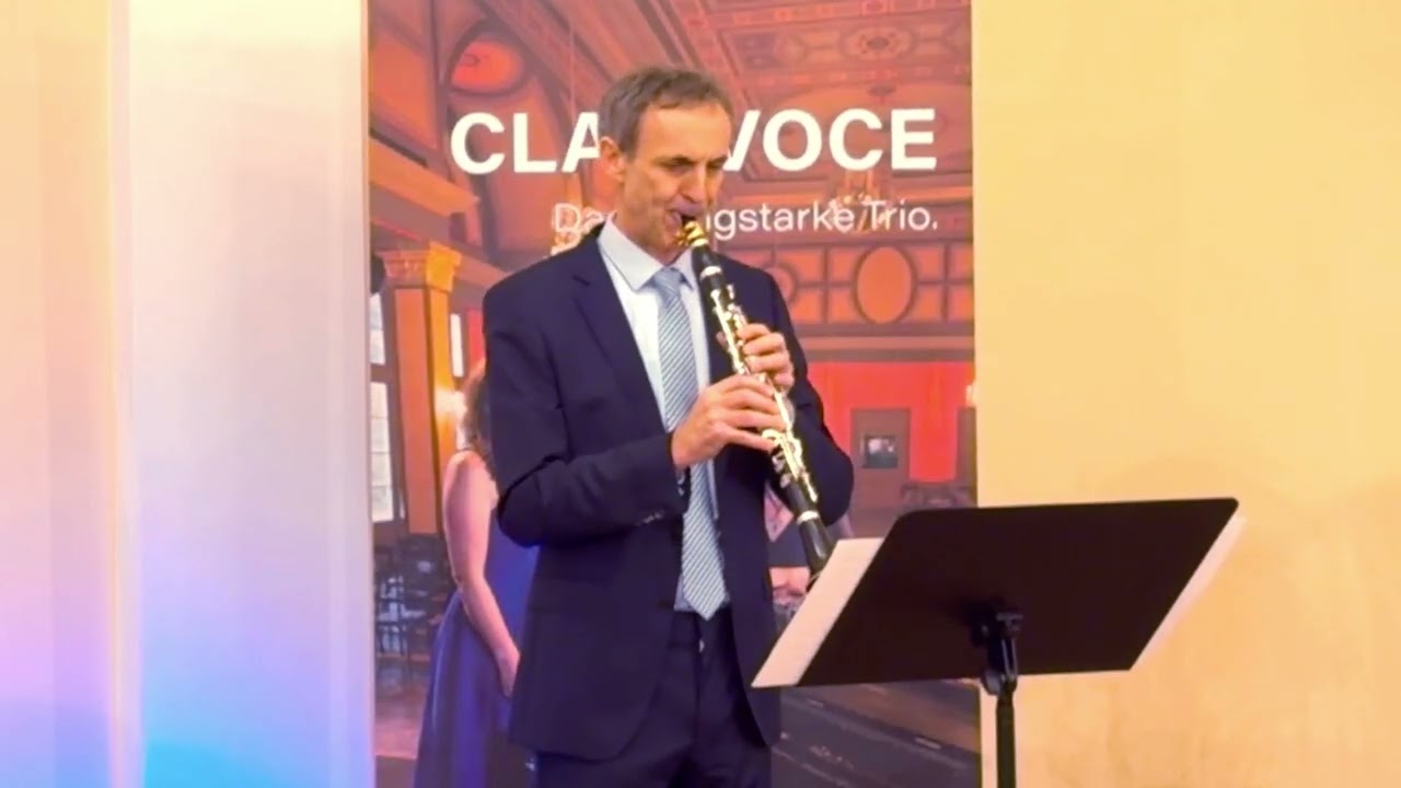 CLARIVOCE - Manfred Wiener - Träume im Wind
