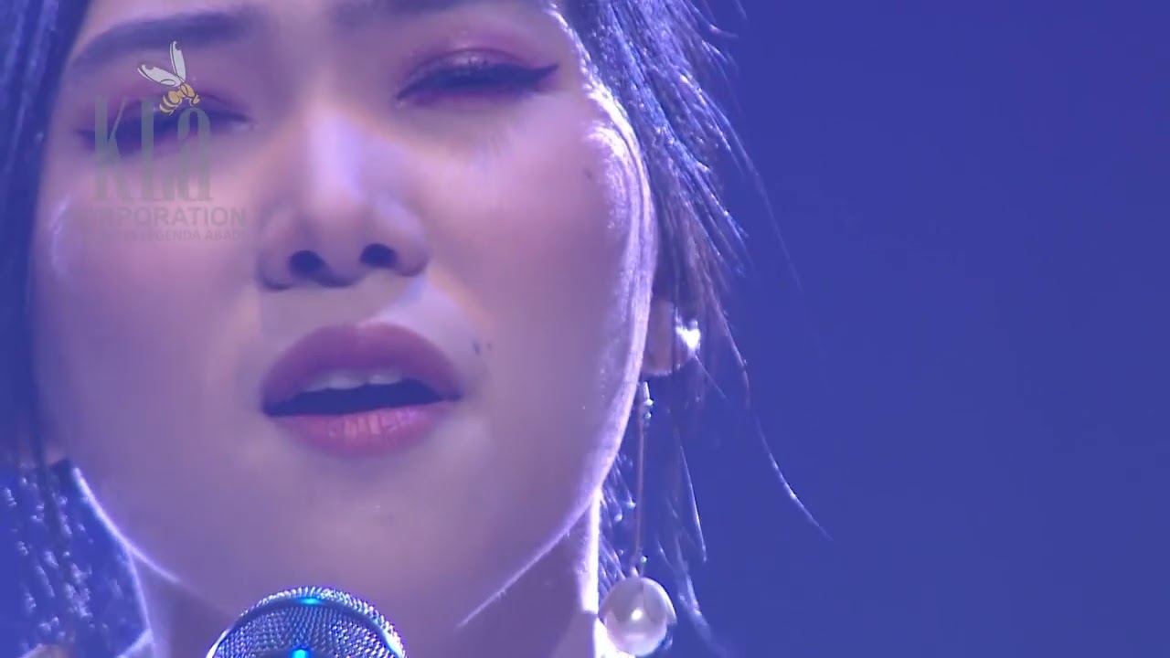 TAKLUK - Isyana Sarasvati - Karunia Semesta (Konser 30 Tahun KLA Project)