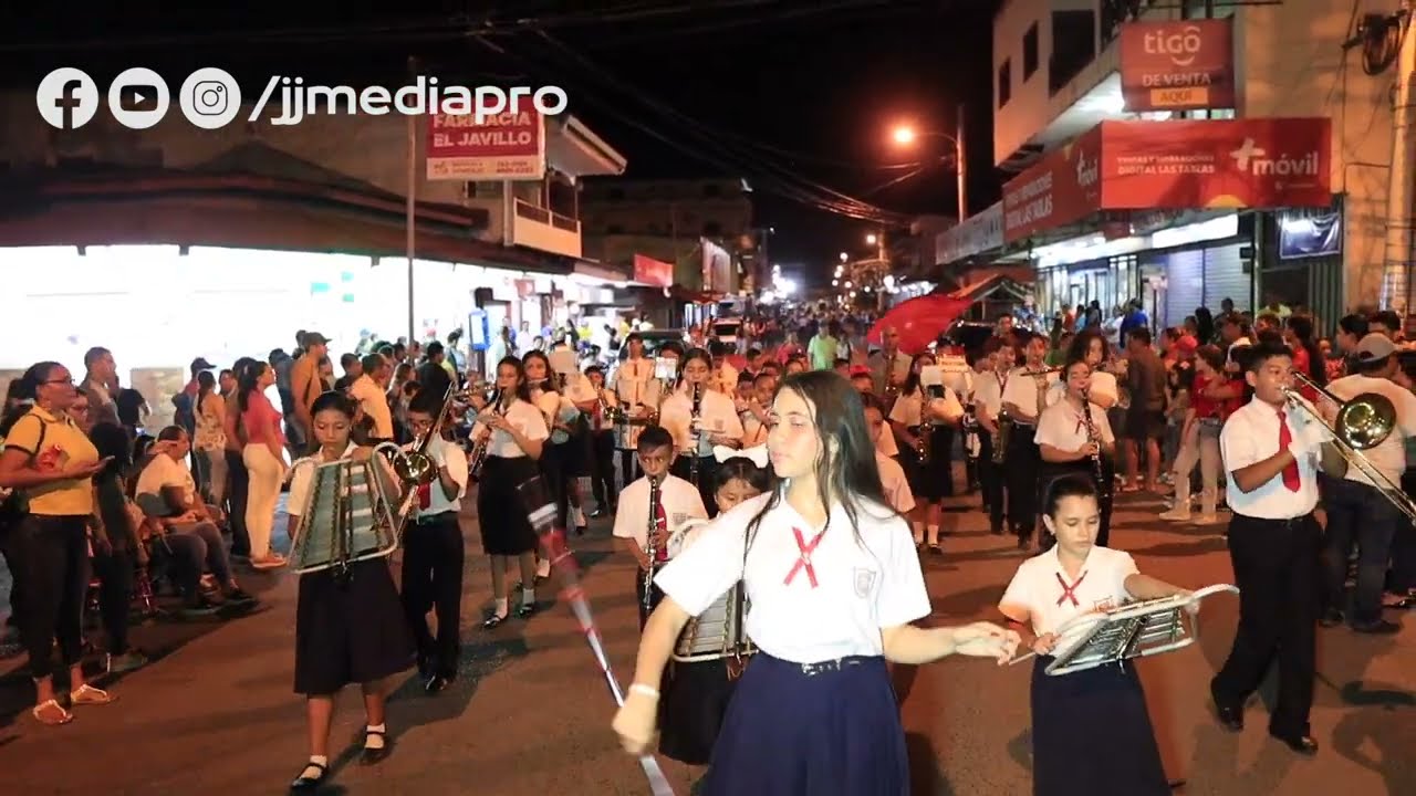 BANDA DE MUSICA ESCUELA PRESIDENTE PORRAS - DESFILE DE ANTORCHAS 10 AÑOS BACLAUV