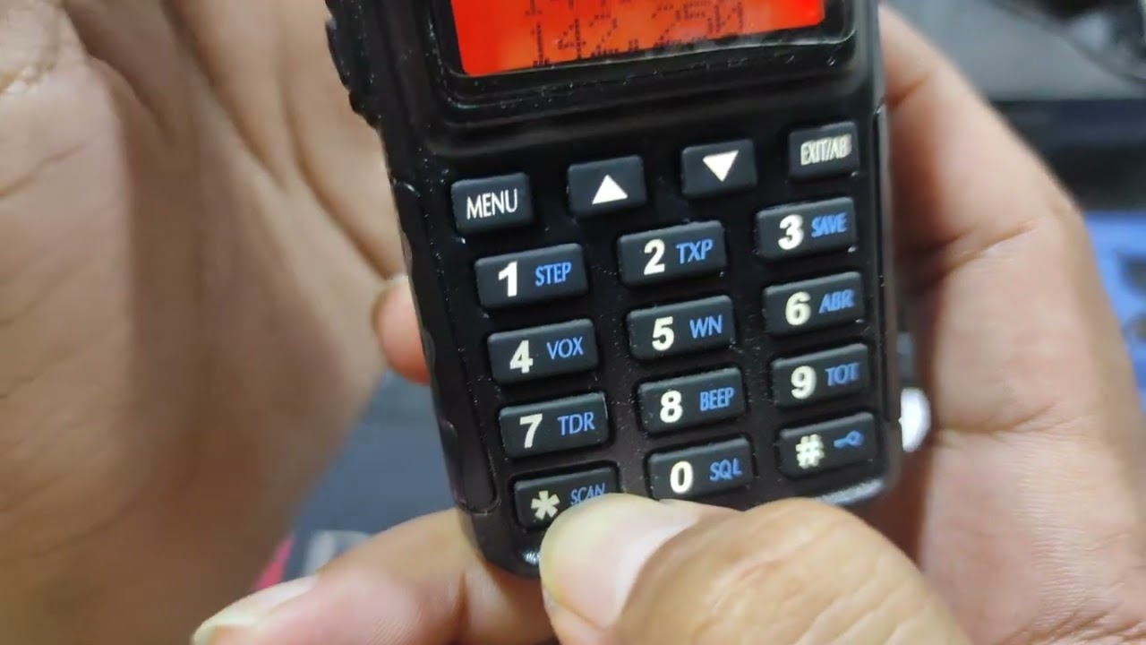 Baofeng UV82 How to Scan Frequency Manually