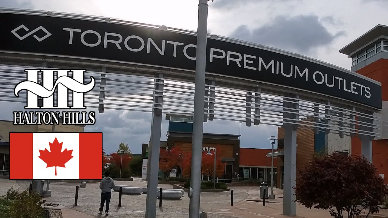 An outdoor mall - Toronto Premium outlets (2025 Oct 31) 