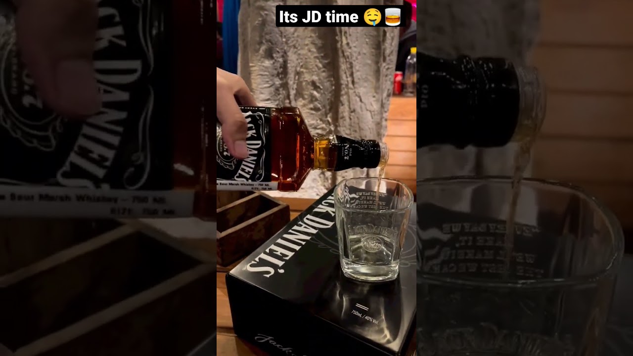 best way to drink Jack Daniels whiskey 🥃🤤❣️😳|| #shorts #viral subscribe