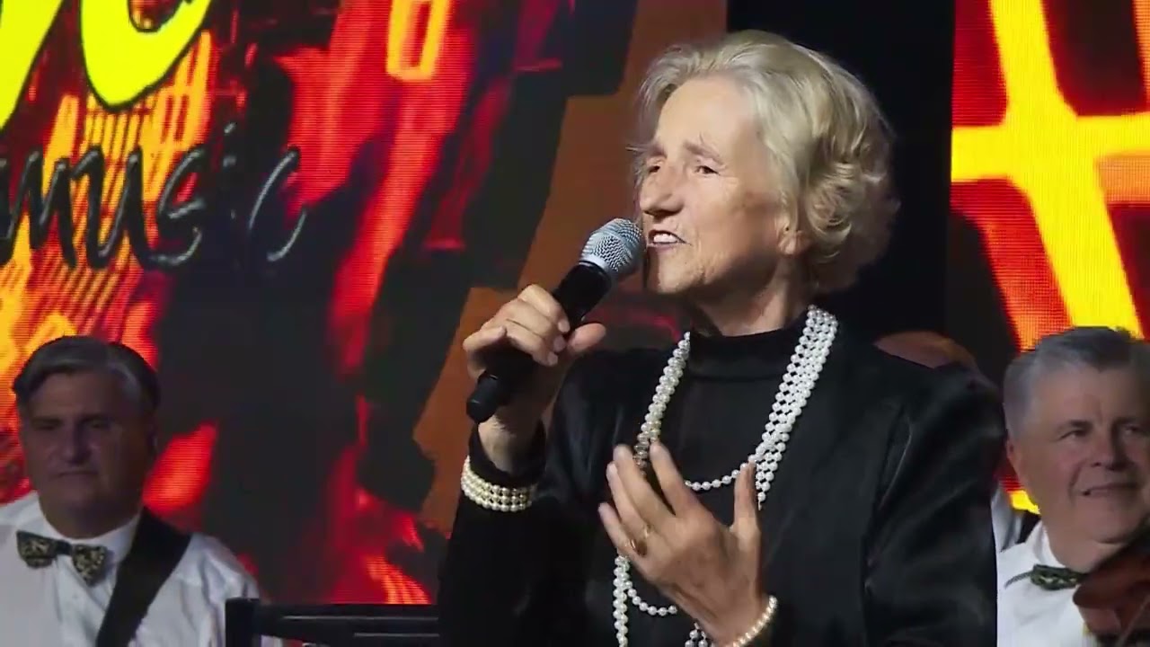 AZRA BAŠIĆ - Plačem ja, plačeš ti - SEVDAH FEST 