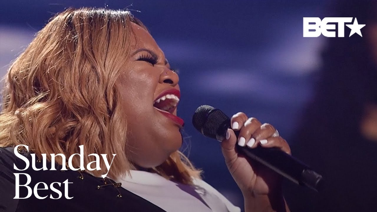 Tasha Cobbs Leonard Performs 