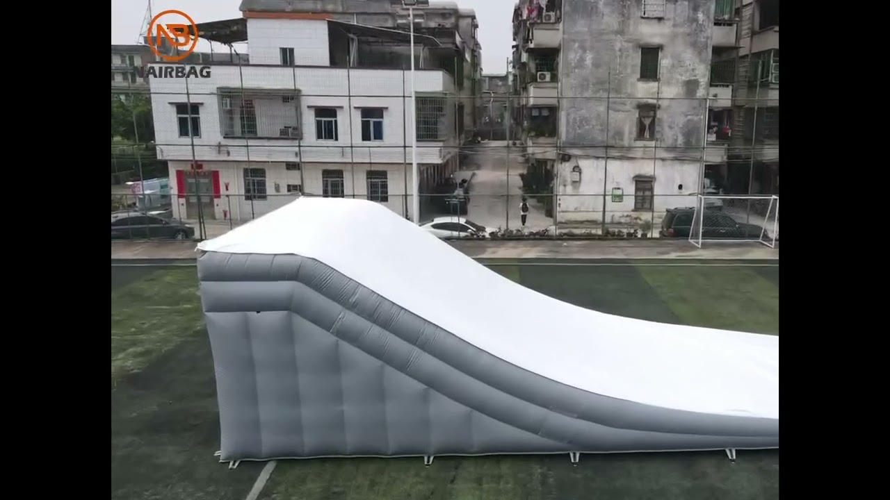 BMX airbag