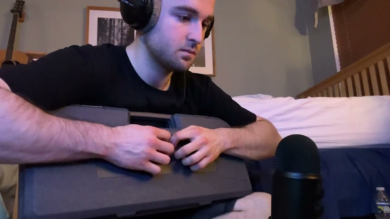 ASMR - Scratchy Scratching Sounds (Mostly)
