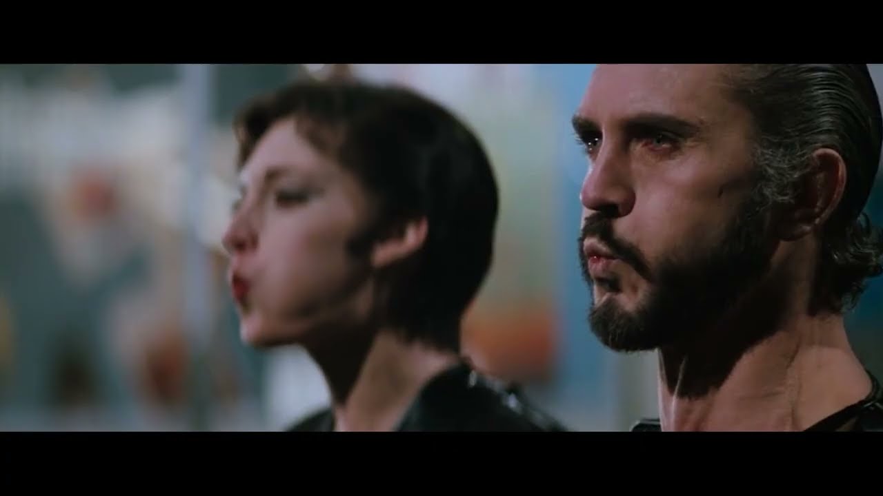 Superman 2 General Zod (Literally) Blows the Crowd Away Backwards