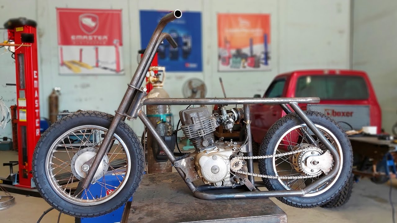 MINI MOTO COM CHASSIS INDESTRUTIVEL MOTORZÃO INCRAVADO NO LUGAR
