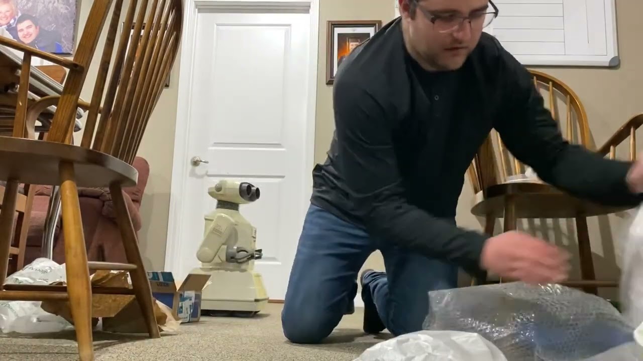 Omnibot 2000 unboxing