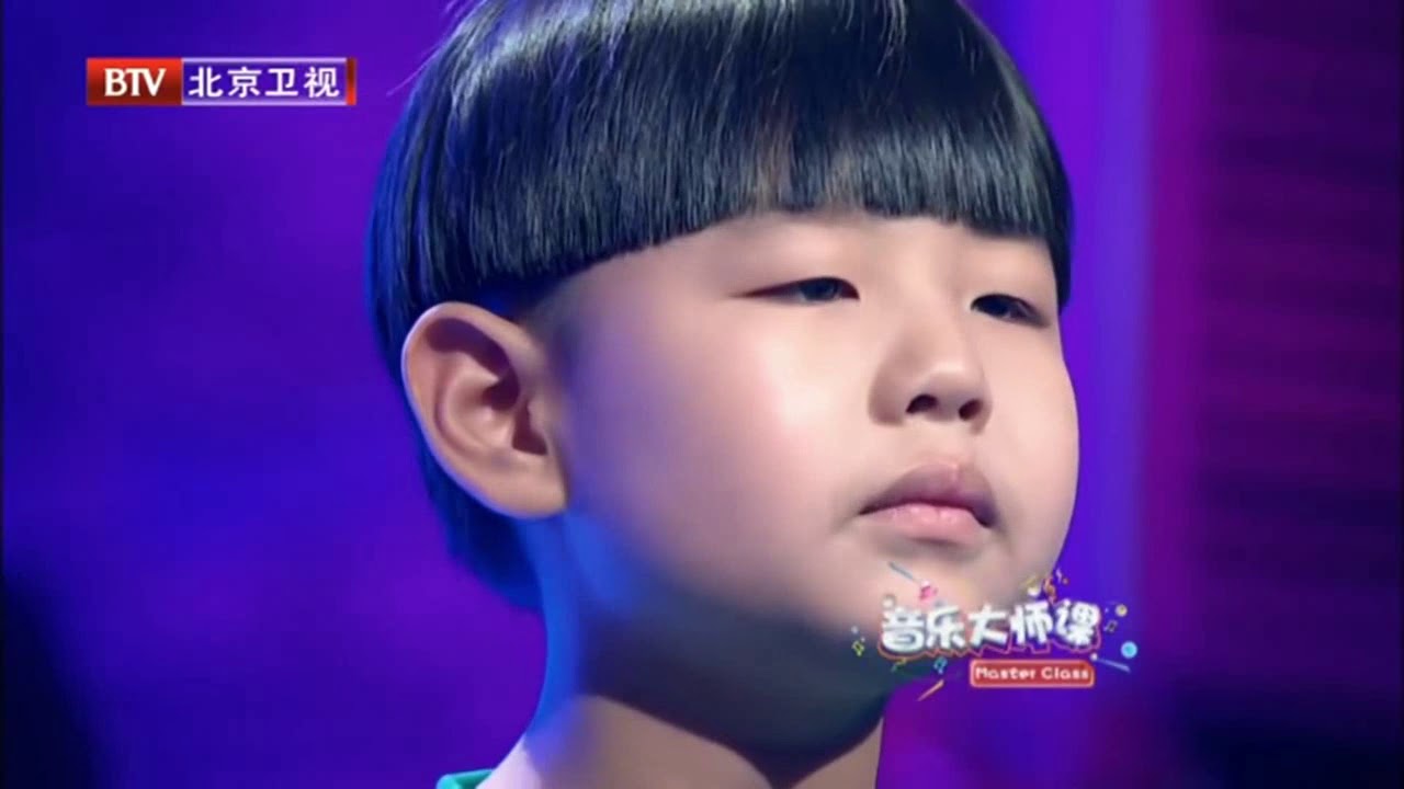 7 Years Old Boy Singing 