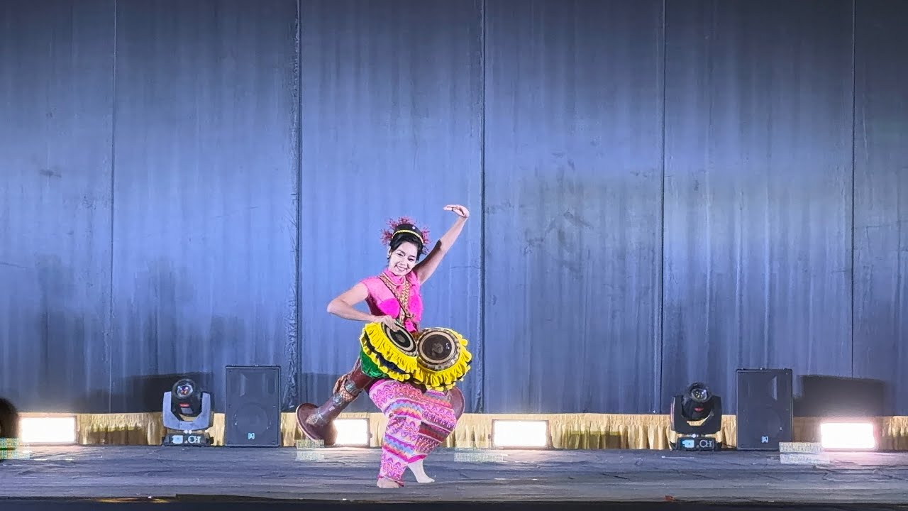 စိိန်အိုးစည်အကနှင့်မြိုင်မြိုင်ဆိုင်ဆိုင်- Khaing MarLwin ,O See Dance 