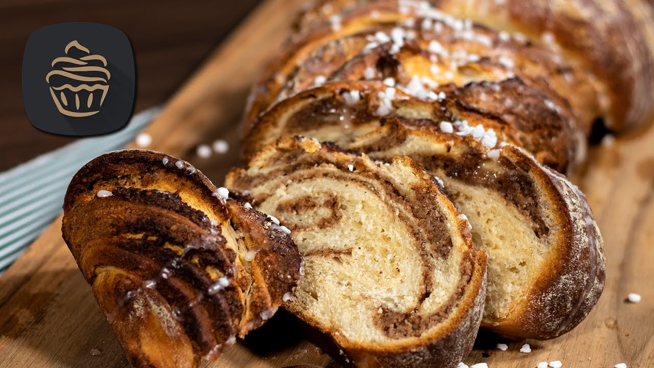 🥮 Dieser Nusszopf mit Marzipan ist pure Magie aus dem Ofen!