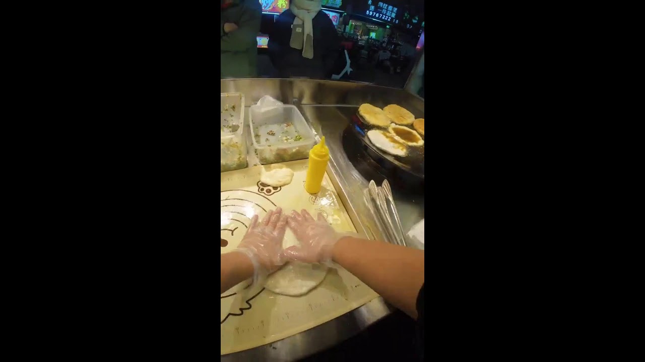 POV Cooking | Fried Flatbread Assembly & Griddle Action | Real-Time Vendor Rhythm