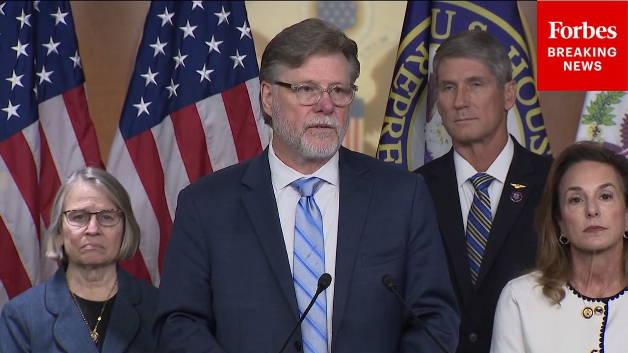 BREAKING: House GOP Leaders Hold Press Conference Amid DHS Funding Debate, Iran War