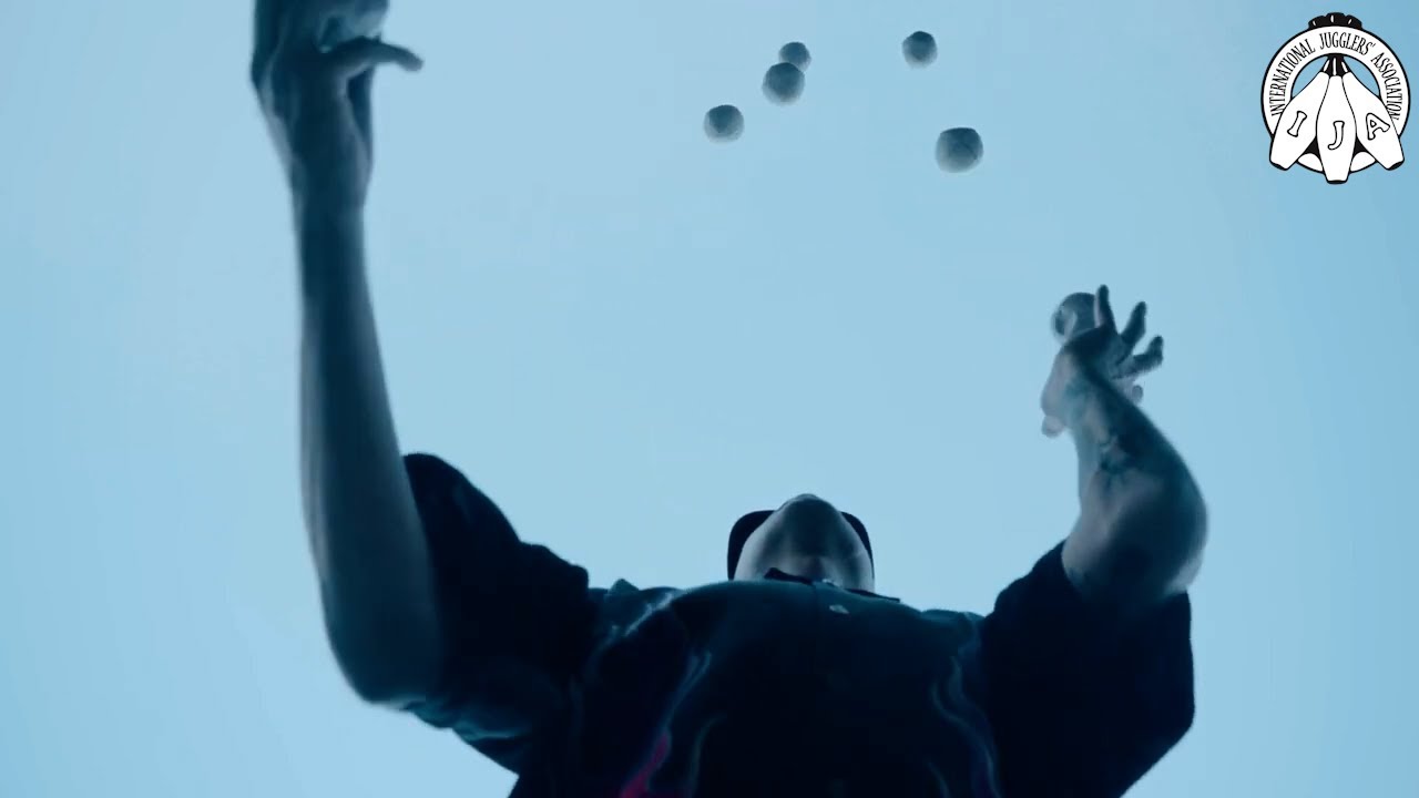 Club Juggling by Sebi, 