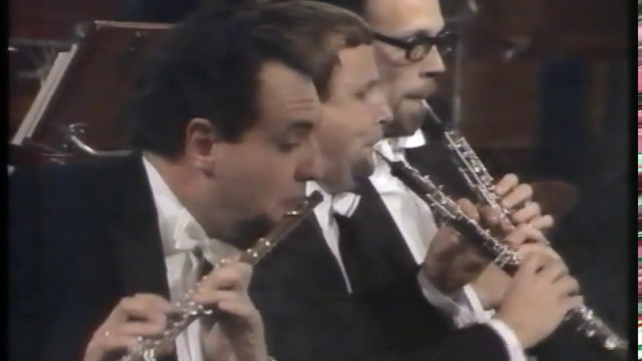 Sergiu Celibidache conducts Mozart's Jupiter-Symphony.