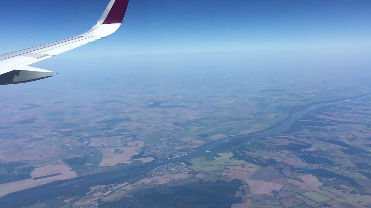Aterizare pe Otopeni. Bucureștiul, văzut din avion
