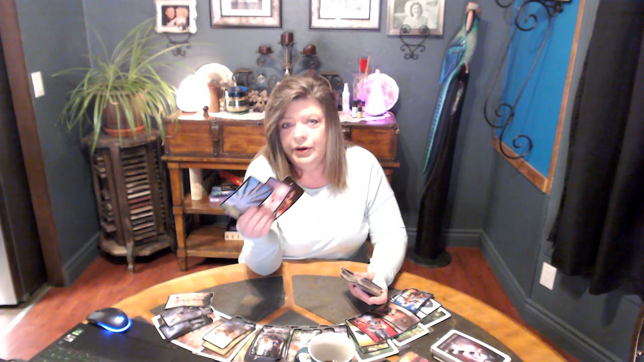 THIS MASCULINE GOT A TAROT CARD READING DONE ON DIVINE FEMININE.  WHAT A READ!!