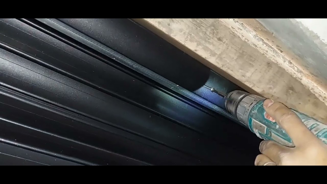 طريقة تركيب rideau extrudé  avec moteur  strong للتواصل 0603701140