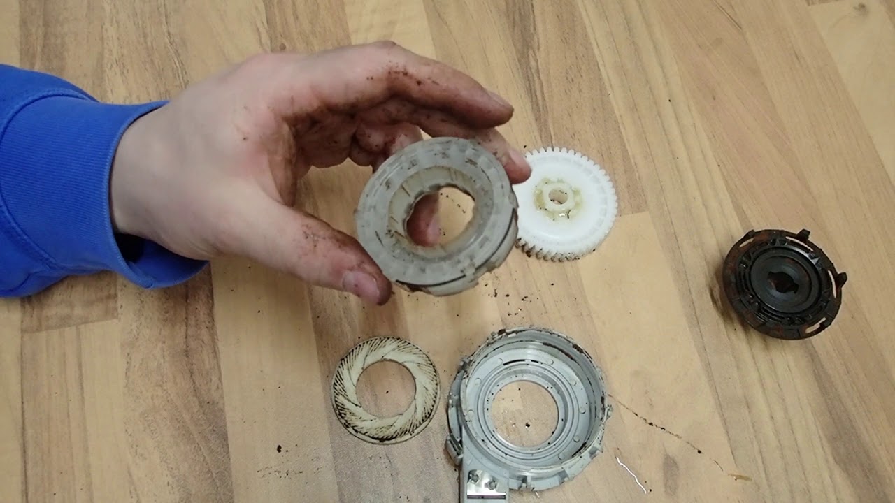 Kaffeevollautomat Siemens EQ Bosch Vero Mahlwerk reinigen oder reparieren