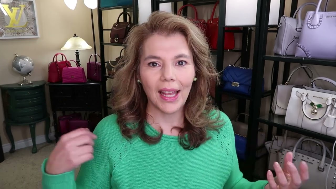 I&rsquo;M BACK | MICHAEL KORS UNBOXING | MICHAEL KORS OUTLET | LAS VEGAS VACATION