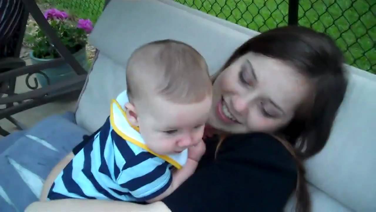 wyatt gives Aunt Kathryn Kisses
