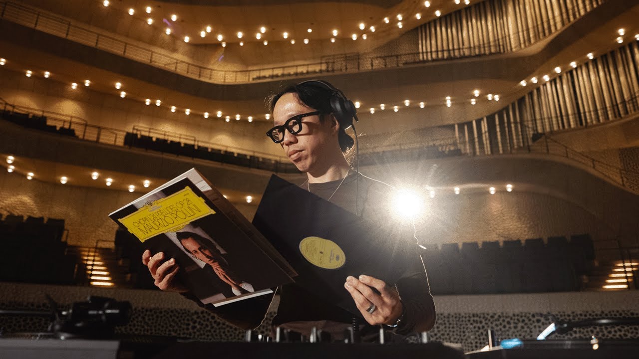 Minimal Classical Vinyl Mix at Elbphilharmonie, Hamburg | Derrick Gee