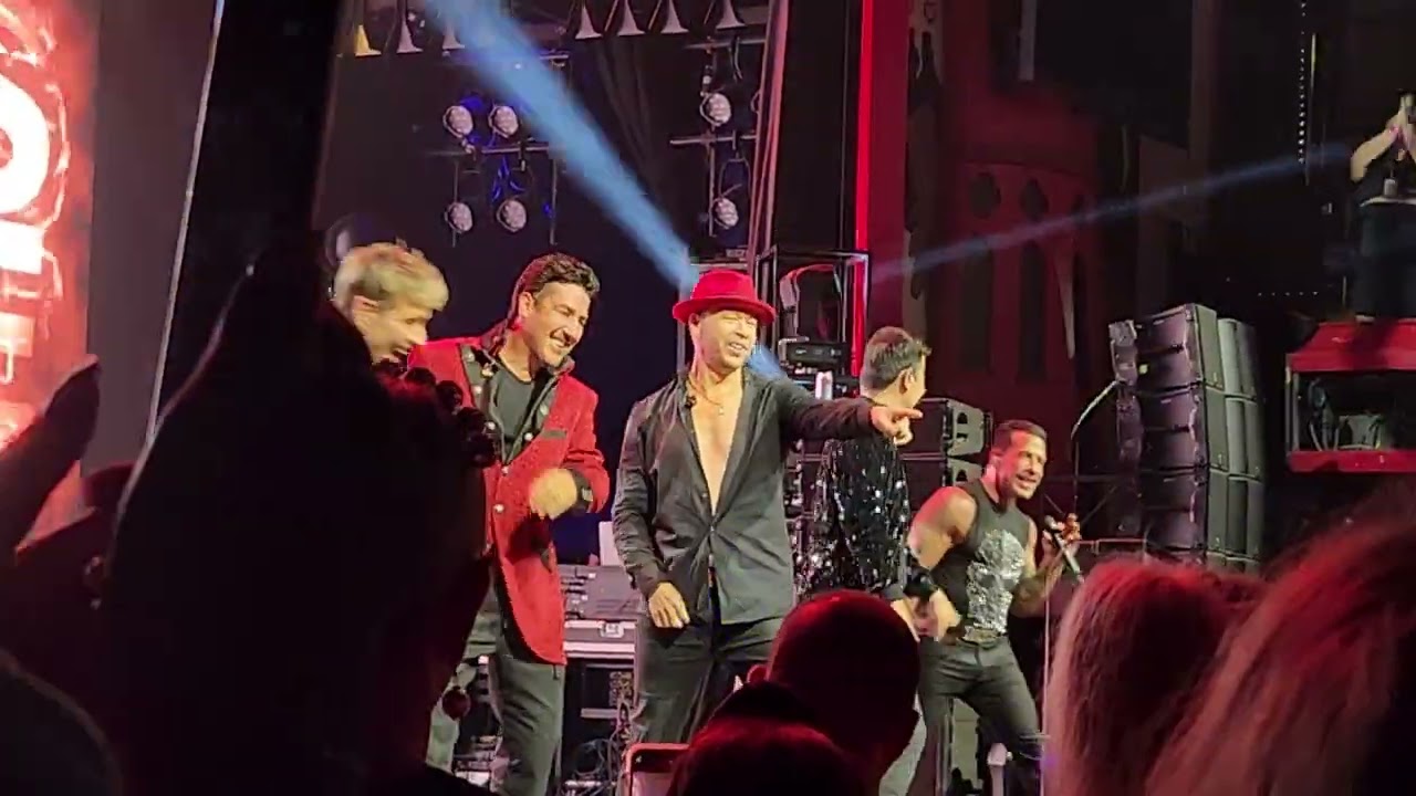 NKOTB Cruise 2022 Group B Concert Part 9