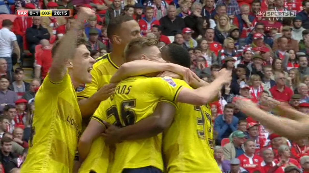 Barnsley 3-2 Oxford Utd EFL Trophy Final Highlights (15/16)