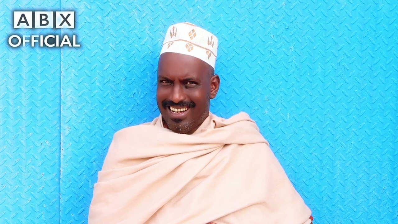 Abwaan cabdi nuur , iyo barnaamijka afka hooyo .