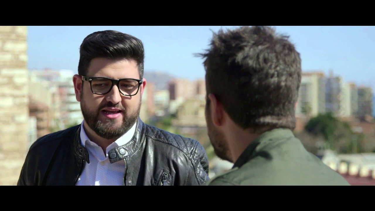 Pablo López canta 