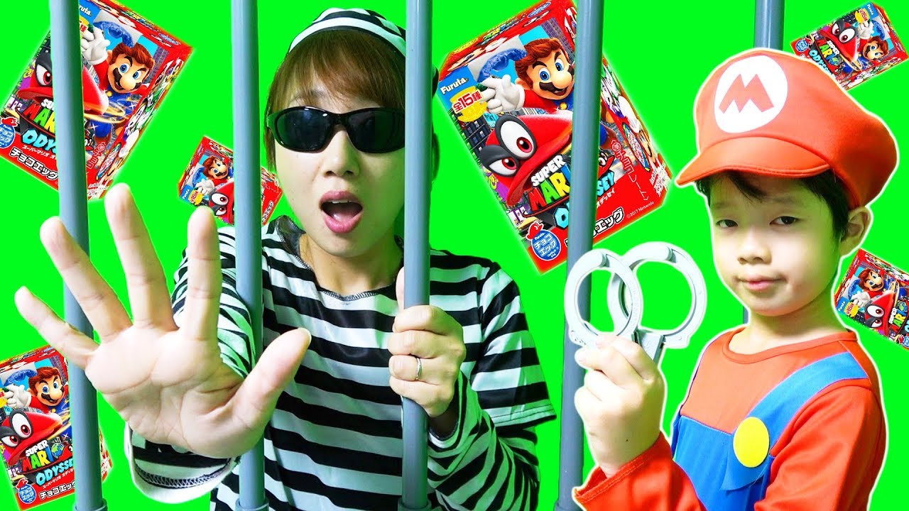 fiction 囚人に大量スーパーマリオオデッセイのチョコエッグ隠された！寸劇 デコピン測定マシーン【ロボットチャンネル】