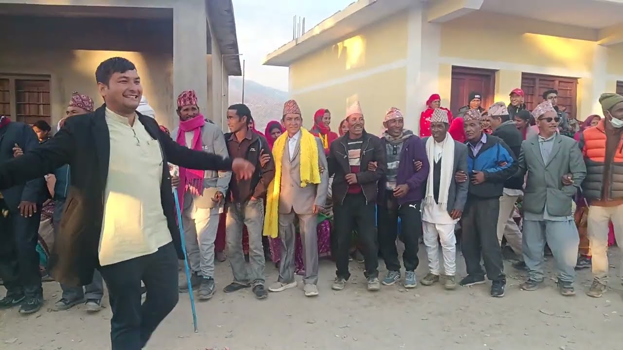 पेटै बच्चा मार्न लाग्या आजभोलिका डाक्टर ।बिकास धामी(डाक्टर) र राम साउद(मास्टर) बिच भनाभन।बझाङ 2082