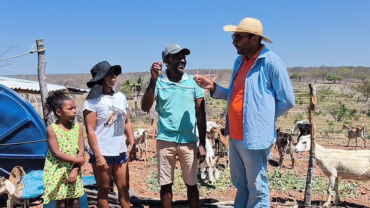 REPÓRTER MATUTO. UMA PALESTRA NA ROÇA COM OS AGRICULTORES DE CARNAUBEIRA DA PENHA, PERNAMBUCO.