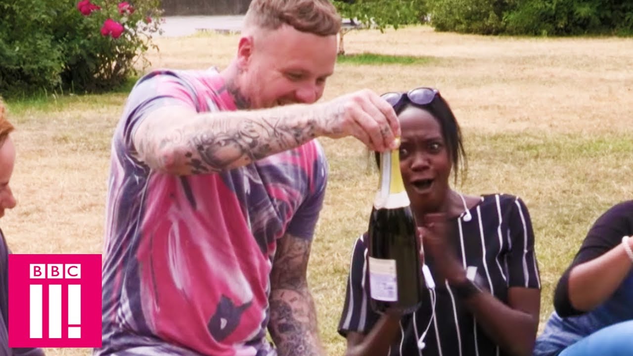 Mums On Their Day Off Are Shocked By Magic: Ryan Tricks