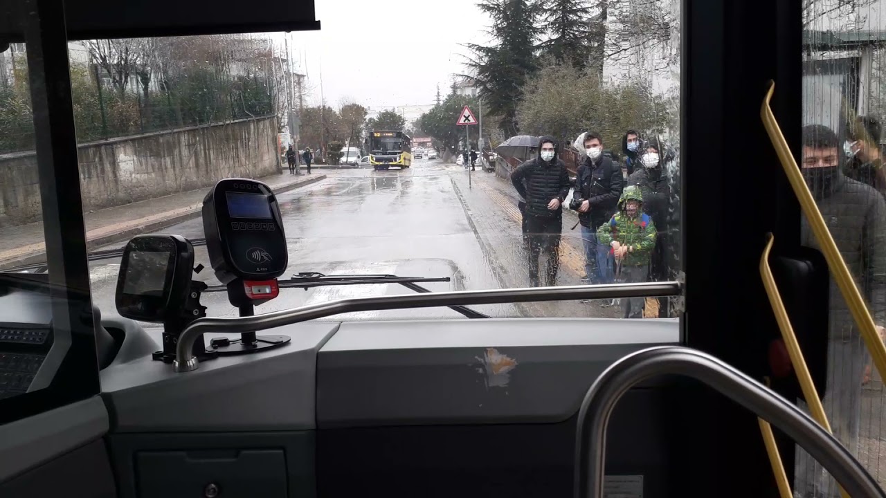 Yağmurlu Havada BMC Procity TR, Önden Seyir