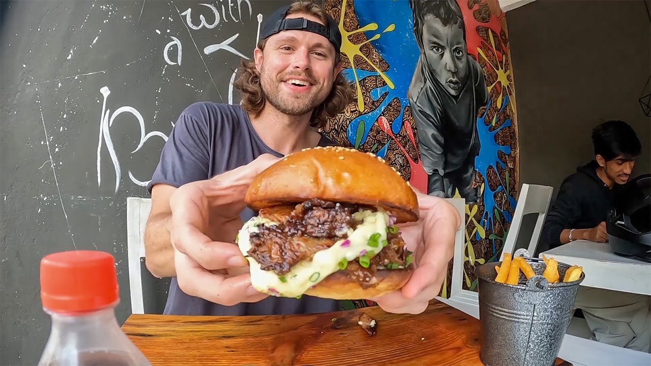 Searching for Nepal's Best Burger 🇳🇵