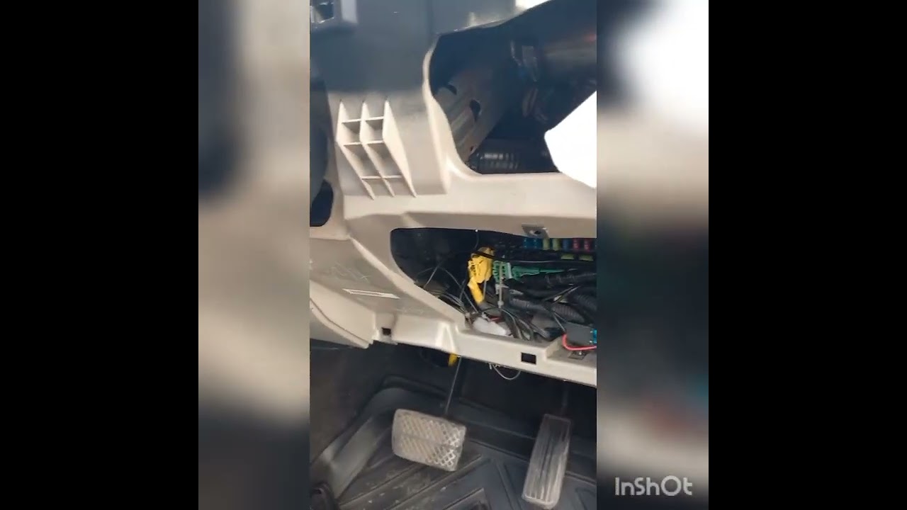 Honda Airwave. Не работают стеклоподъемники
