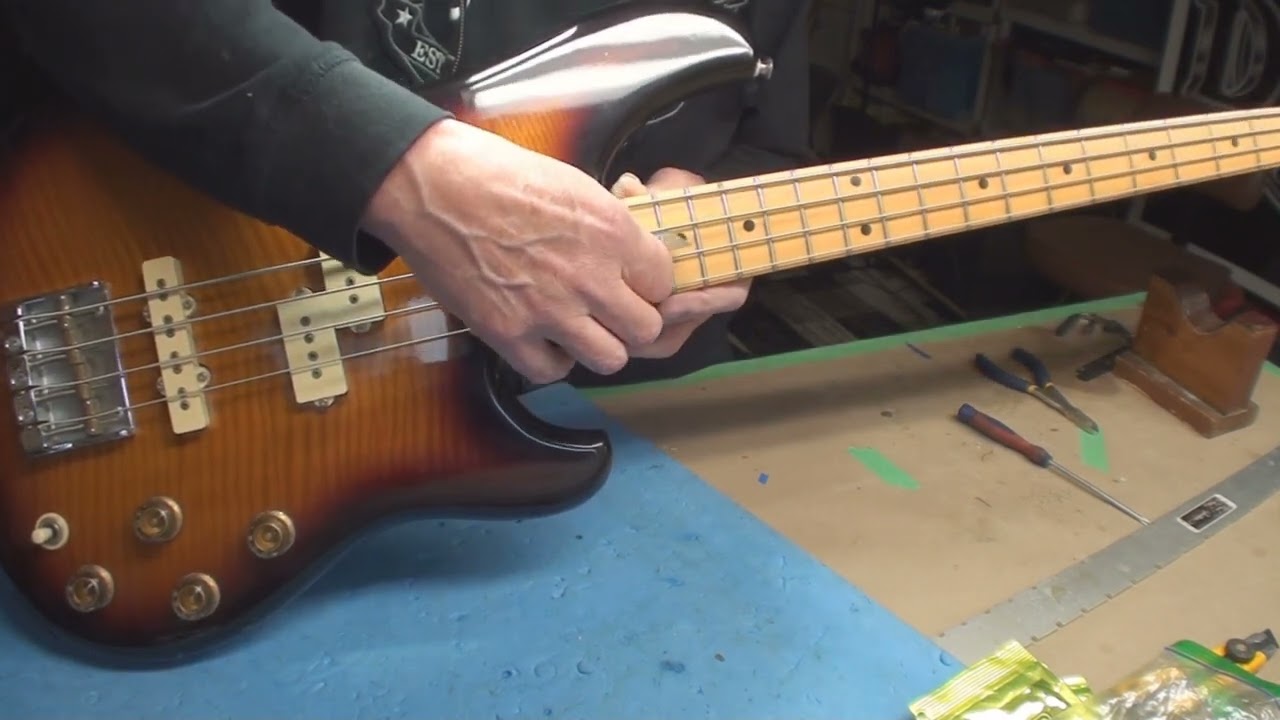 Ibanez Roadster Bass Guitar